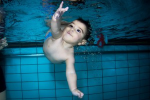 Babysim fotografering